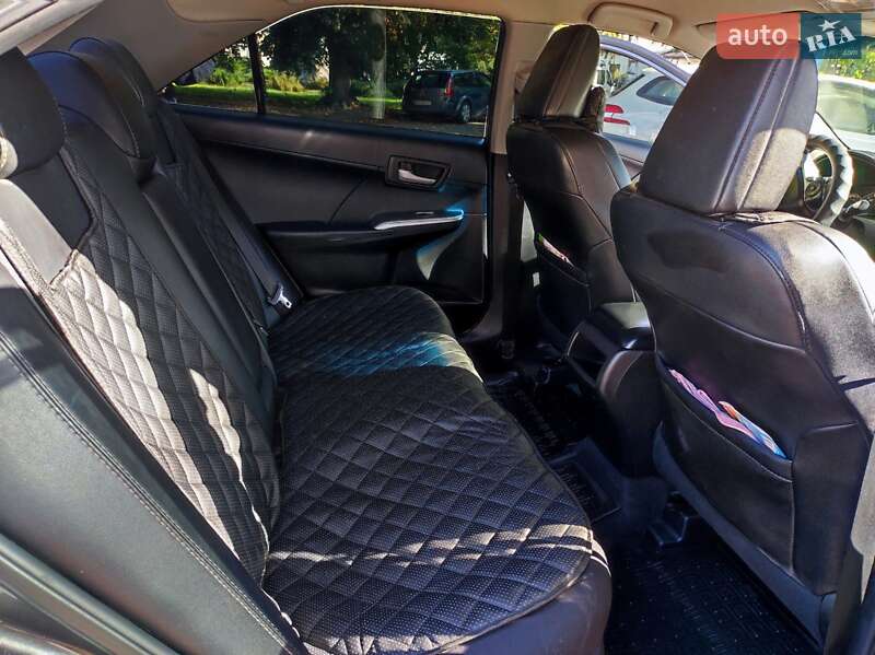 Седан Toyota Camry 2013 в Коростышеве