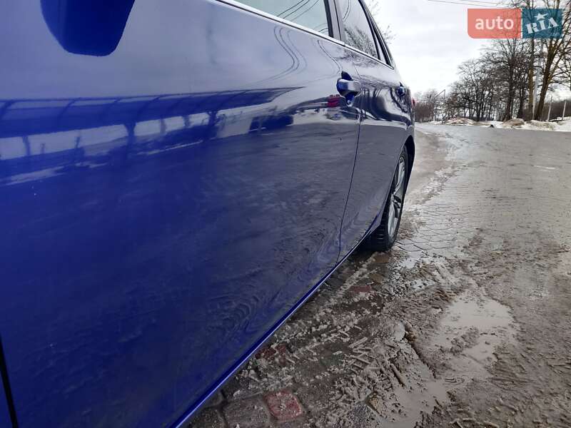 Седан Toyota Camry 2014 в Тернополе