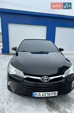 Седан Toyota Camry 2015 в Києві