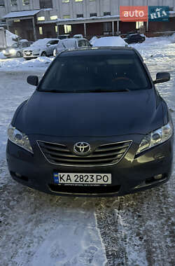 Седан Toyota Camry 2008 в Чернигове