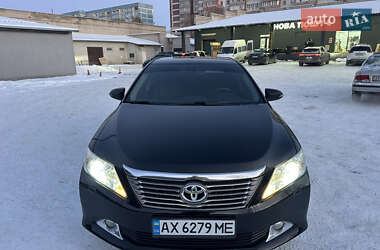 Седан Toyota Camry 2011 в Дніпрі
