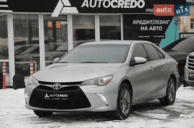 Седан Toyota Camry 2016 в Харькове