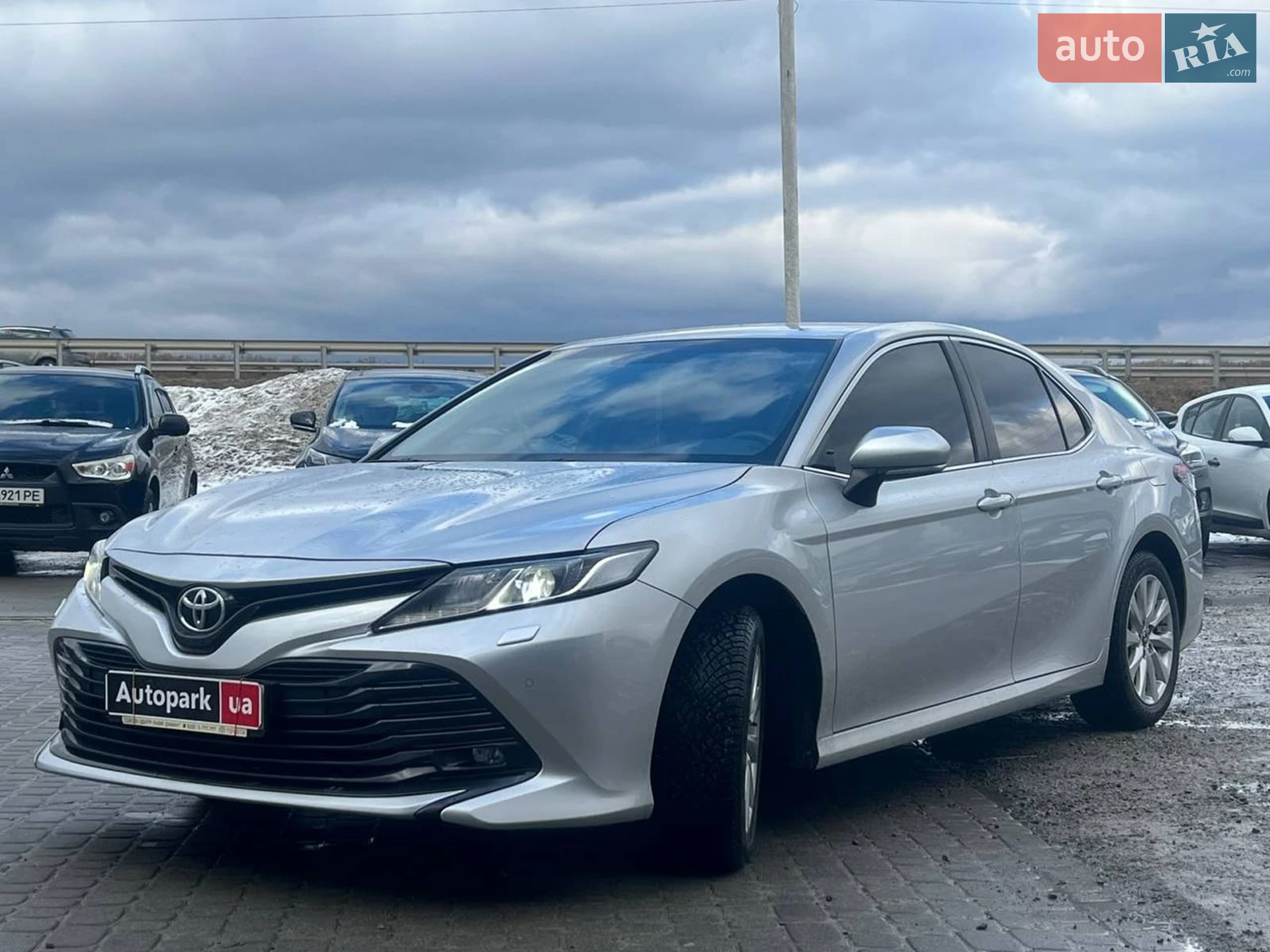 Toyota Camry 2019