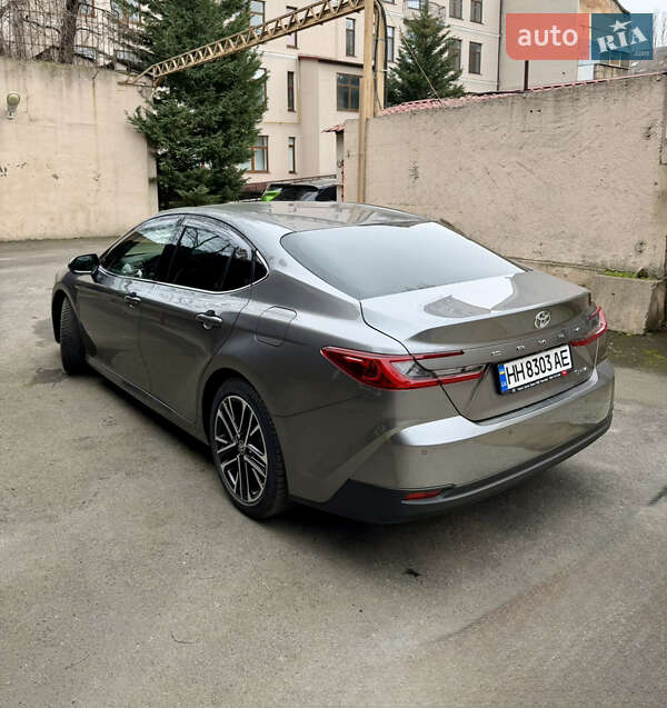 Седан Toyota Camry 2025 в Одессе