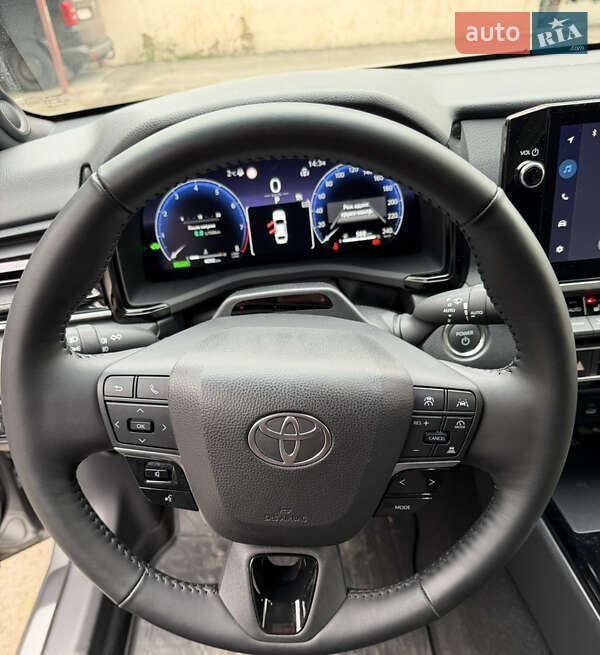 Седан Toyota Camry 2025 в Одессе