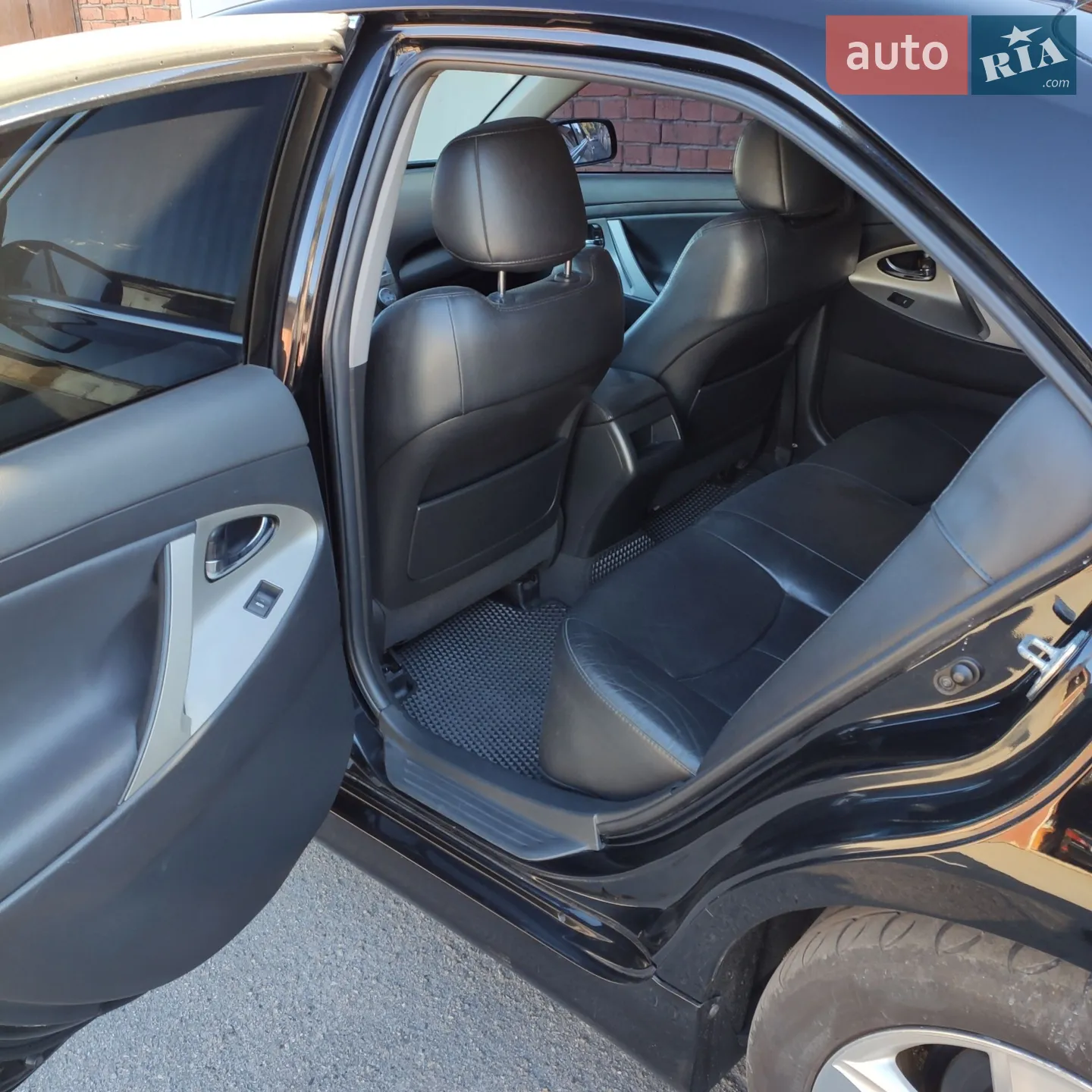 2010 Toyota Camry - мініатюра 26