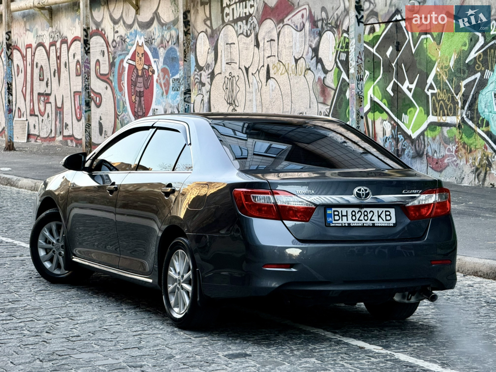 2013 Toyota Camry - мініатюра 26