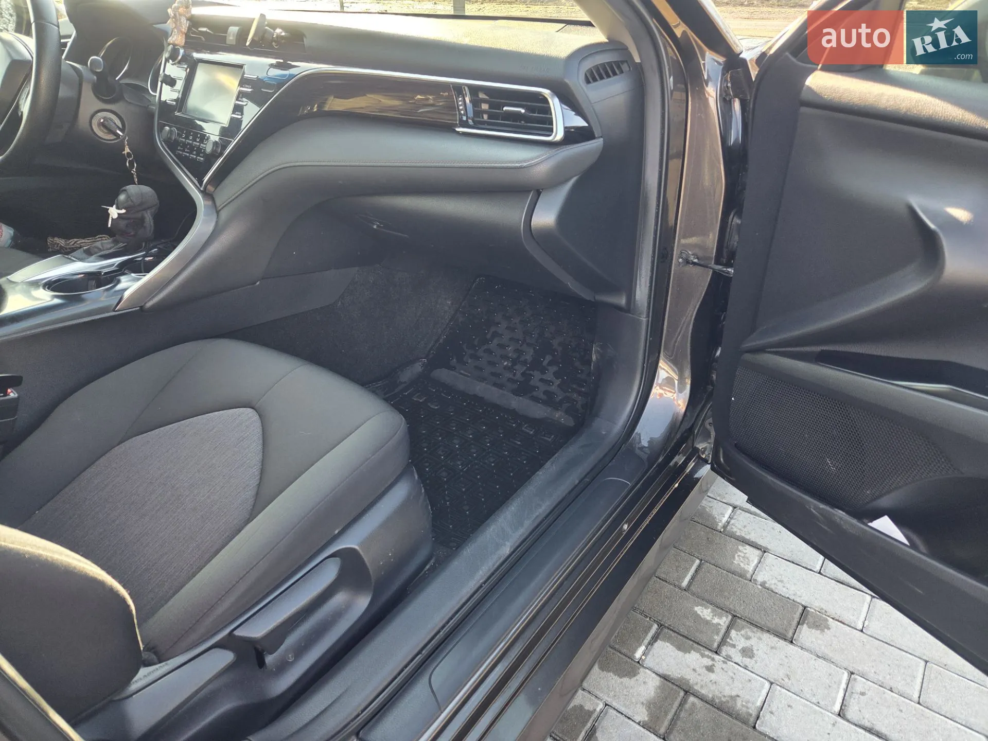 2017 Toyota Camry - мініатюра 6