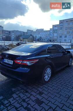 Седан Toyota Camry 2018 в Шептицькому