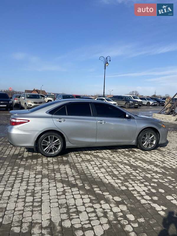 Седан Toyota Camry 2016 в Харькове фото Седан Toyota Camry 2016 в Харькове