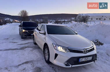 Седан Toyota Camry 2016 в Житомире