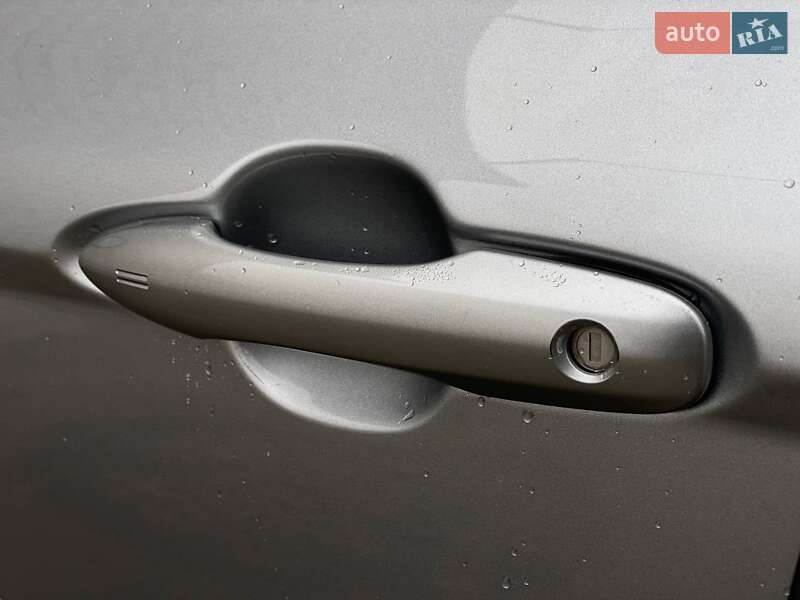 Седан Toyota Camry 2020 в Киеве