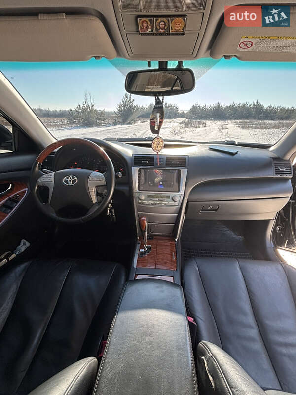 Седан Toyota Camry 2008 в Мерефа