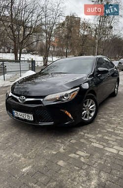 Седан Toyota Camry 2015 в Киеве