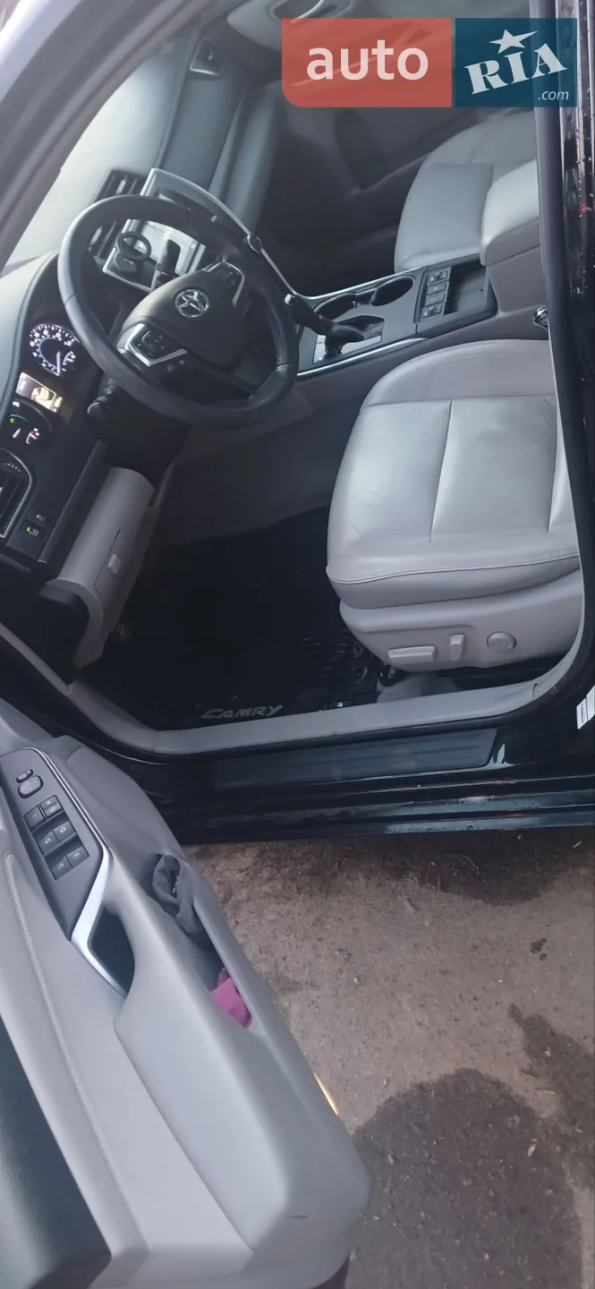 2016 Toyota Camry - мініатюра 12