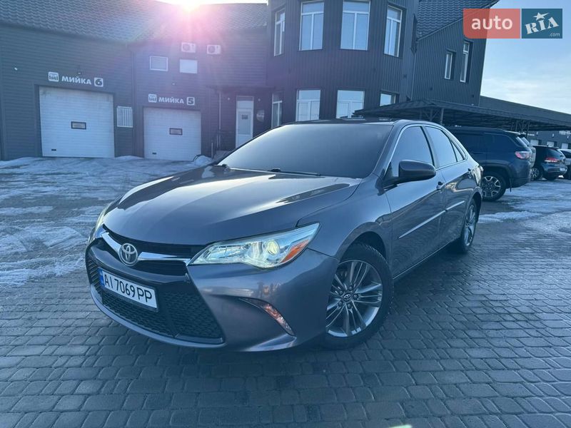 Toyota Camry 2017