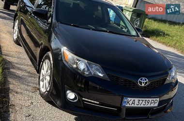 Седан Toyota Camry 2013 в Львове