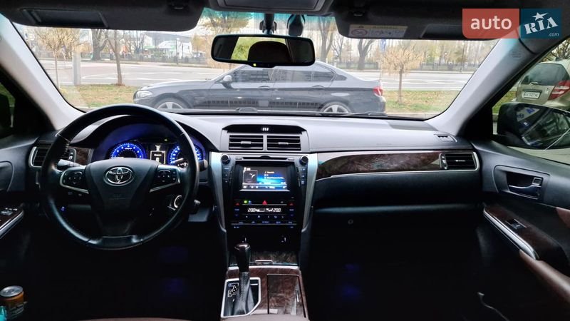 Седан Toyota Camry 2016 в Харькове