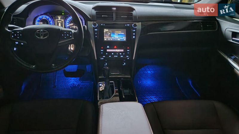 Седан Toyota Camry 2016 в Харькове