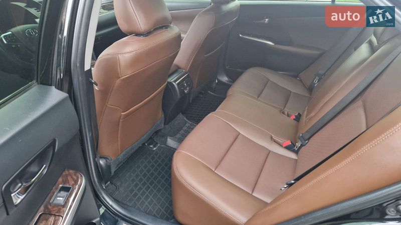 Седан Toyota Camry 2016 в Харькове