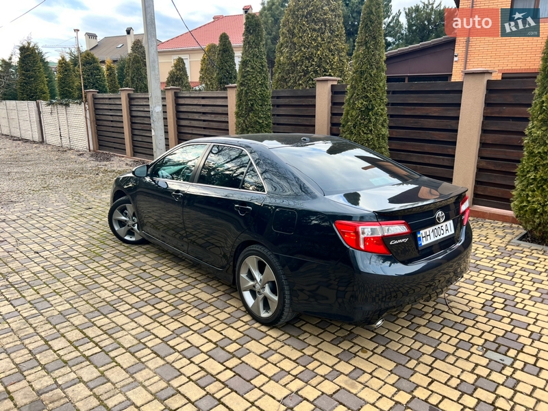 Седан Toyota Camry 2012 в Одессе