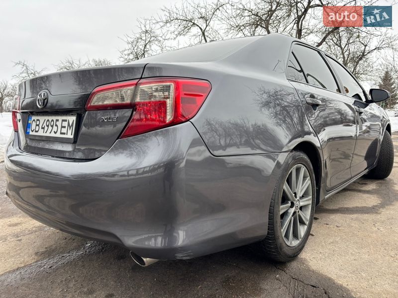 Седан Toyota Camry 2014 в Гадяче