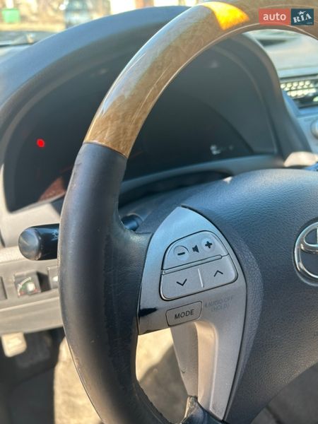 Седан Toyota Camry 2007 в Киеве