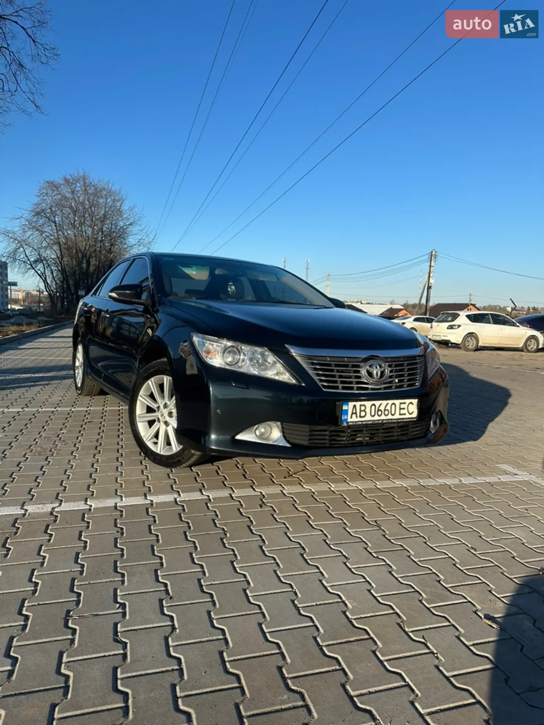 2012 Toyota Camry - фото 1