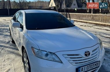 Седан Toyota Camry 2008 в Киеве