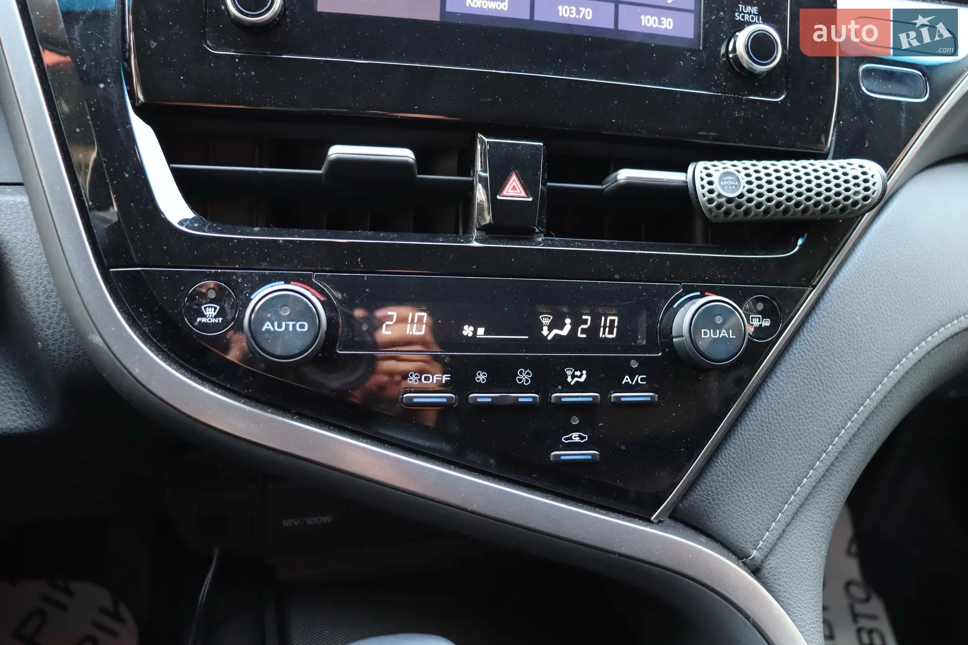 2022 Toyota Camry - мініатюра 29