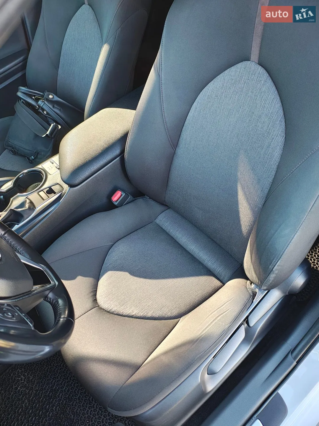 2020 Toyota Camry - мініатюра 21