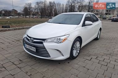 Седан Toyota Camry 2016 в Черкасах