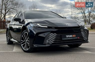 Седан Toyota Camry 2024 в Киеве
