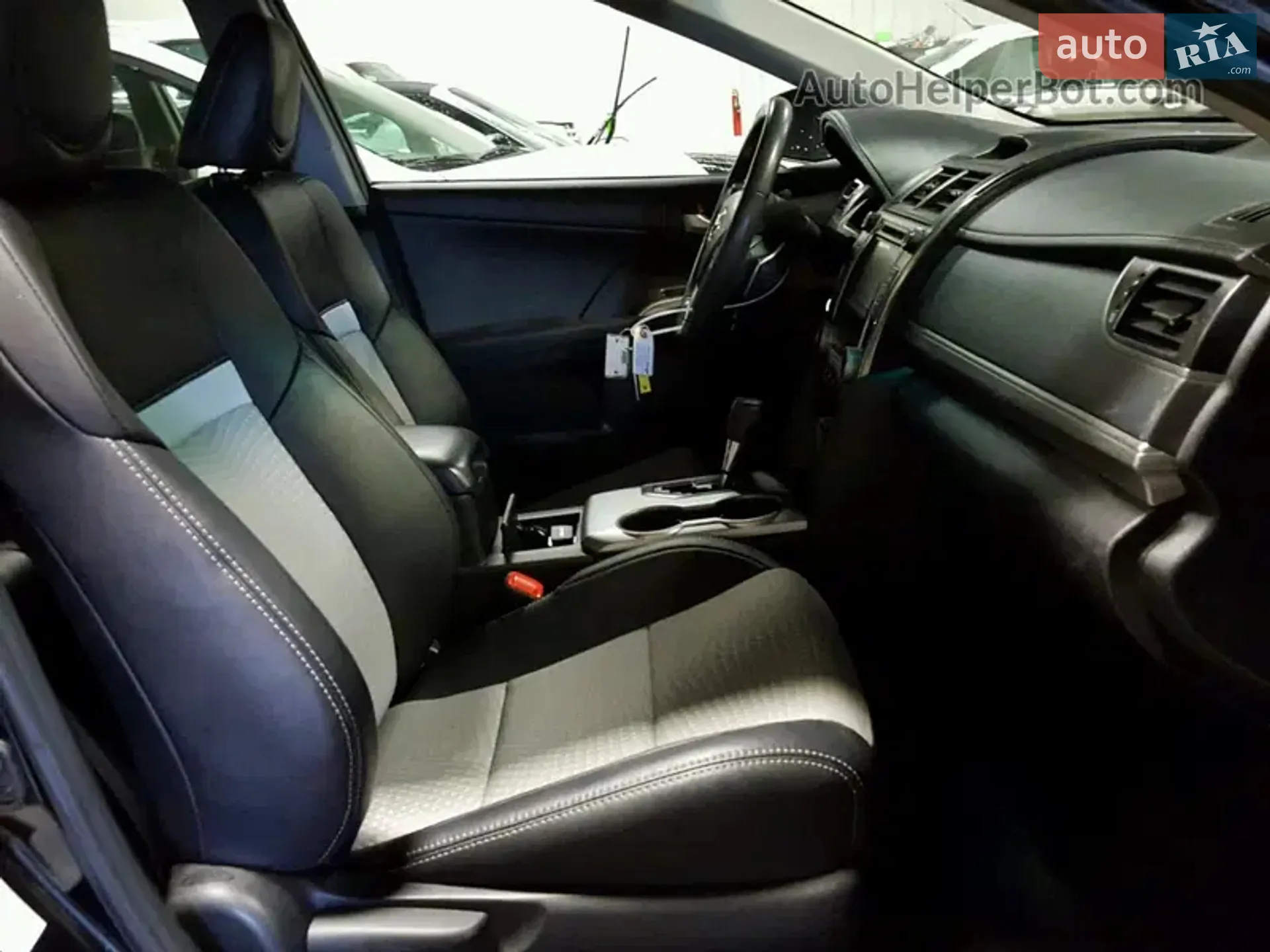2014 Toyota Camry - мініатюра 40