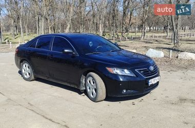 Седан Toyota Camry 2006 в Павлограде