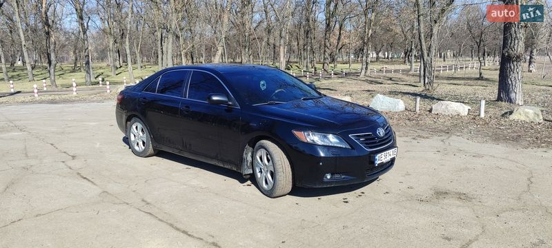 Седан Toyota Camry 2006 в Павлограде