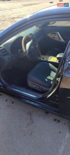 Седан Toyota Camry 2006 в Павлограде