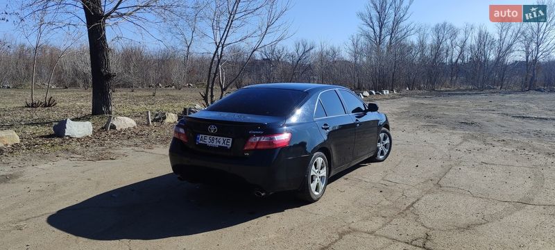 Седан Toyota Camry 2006 в Павлограде