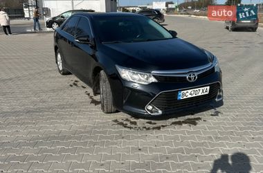 Седан Toyota Camry 2016 в Бродах