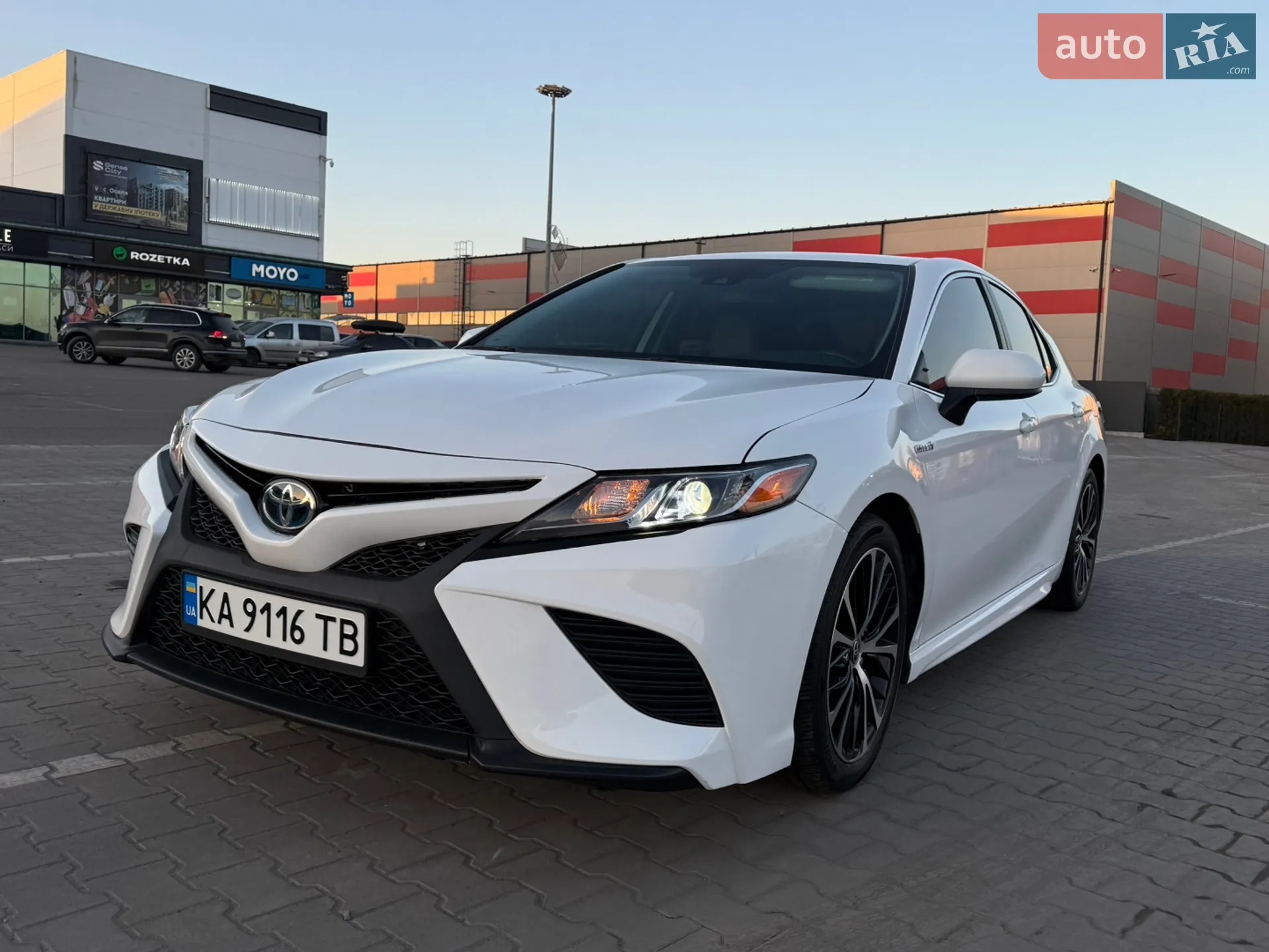 2020 Toyota Camry - мініатюра 17