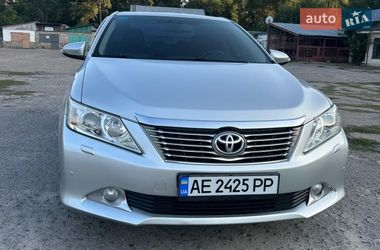 Седан Toyota Camry 2012 в Желтых Водах