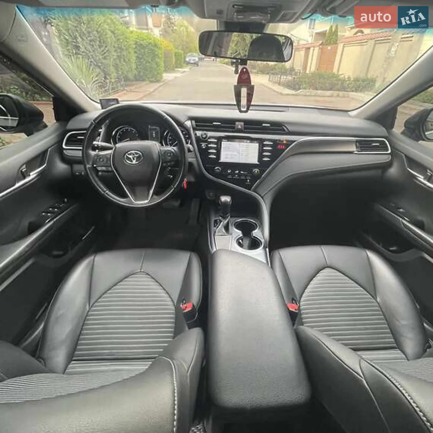 2018 Toyota Camry - мініатюра 8