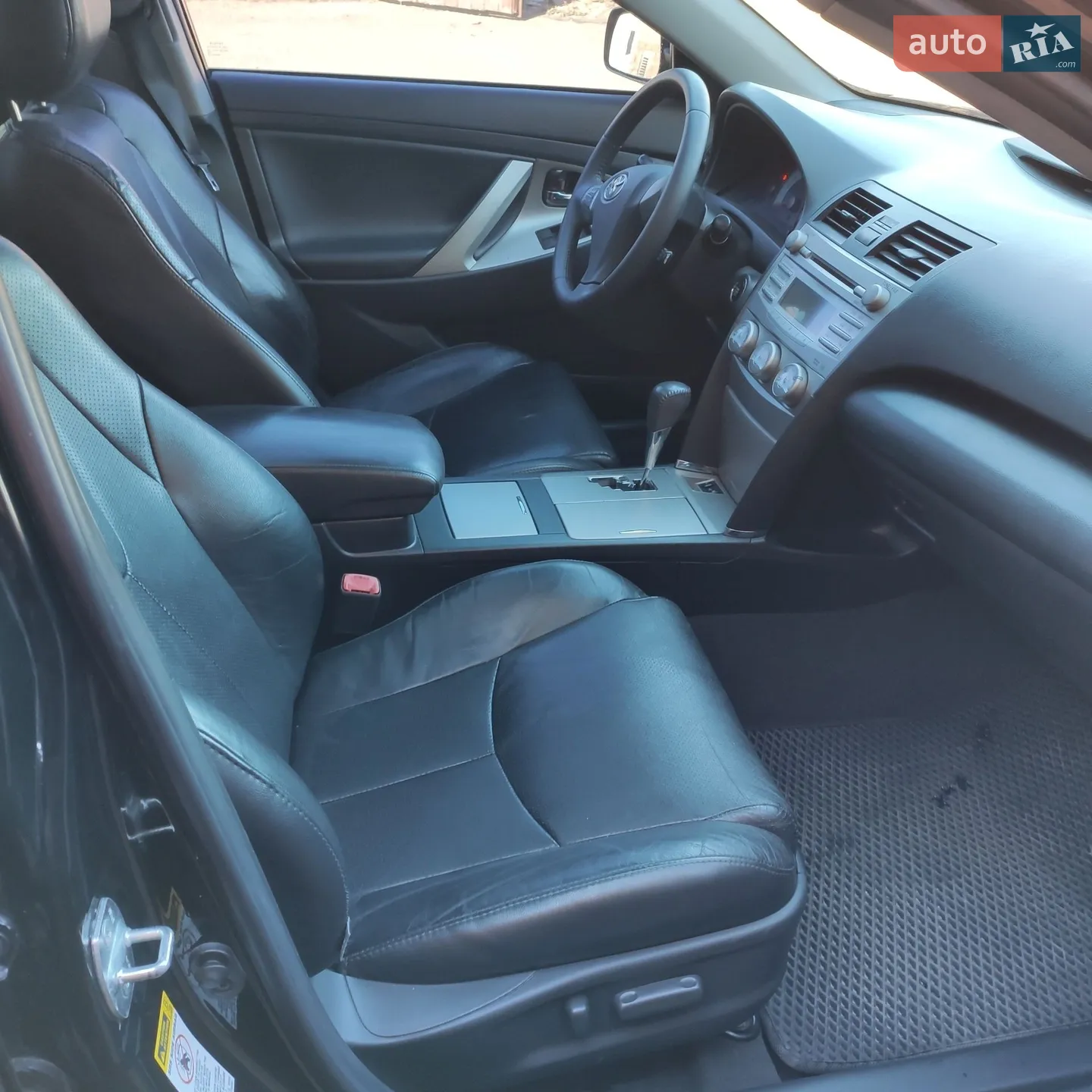 2010 Toyota Camry - мініатюра 35