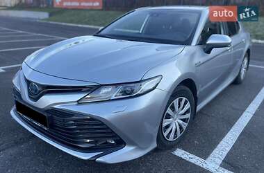 Седан Toyota Camry 2020 в Киеве