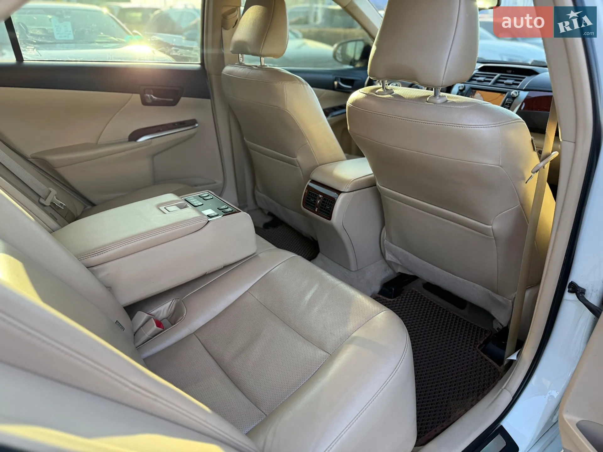 2014 Toyota Camry - мініатюра 30