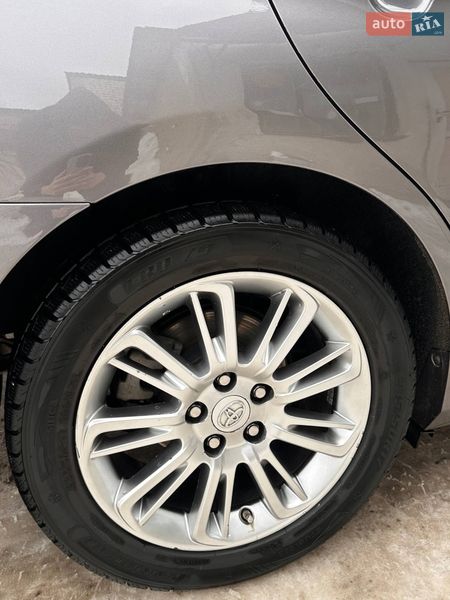 Седан Toyota Camry 2015 в Подольске