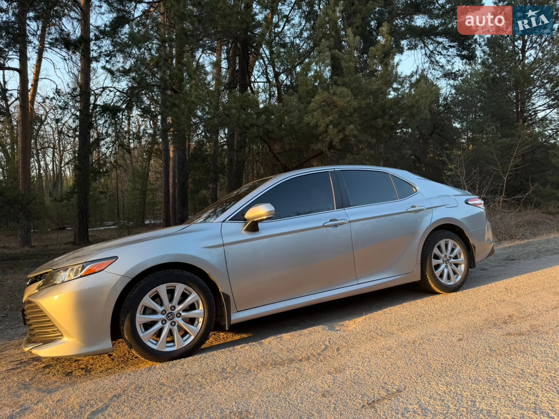 2019 Toyota Camry - мініатюра 6