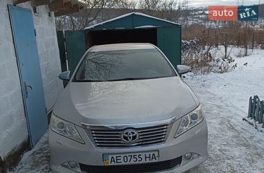 Седан Toyota Camry 2012 в Днепре