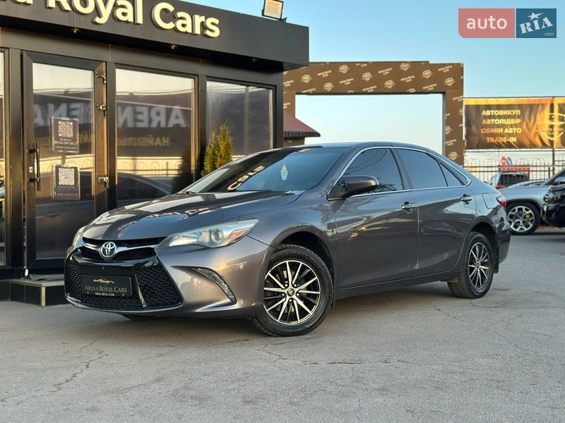 Toyota Camry 2016