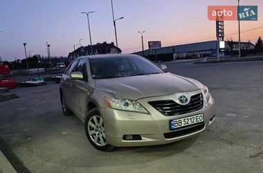 Седан Toyota Camry 2007 в Хмельницькому